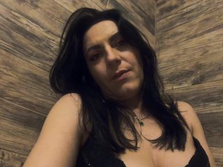 MILFy Calla: Beautiful Latina Girl Masturbating While Peeing 153