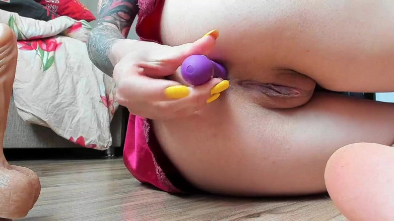 Molly_Hazze: Eu me acaribo com um brinquedo - masturbação anal, brinquedos sexuais,...
