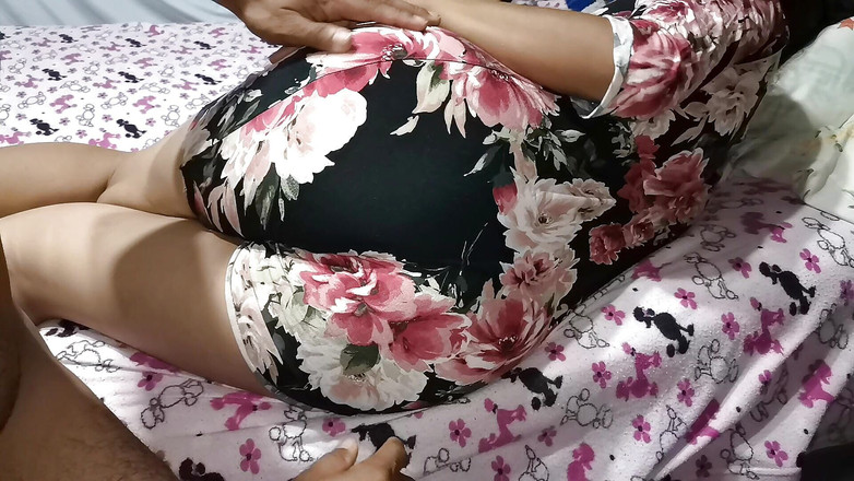 Marys: Tati, pojď se podívat na můj zadek a kundičku žádám o...