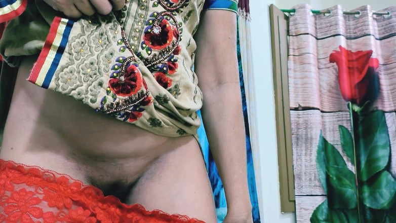 Bolly Karma: Boys Love Watching Her