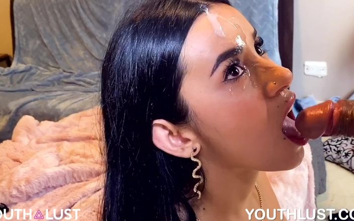 Youth Lust: Aaliyah se fait baiser à la maison cam camlust.