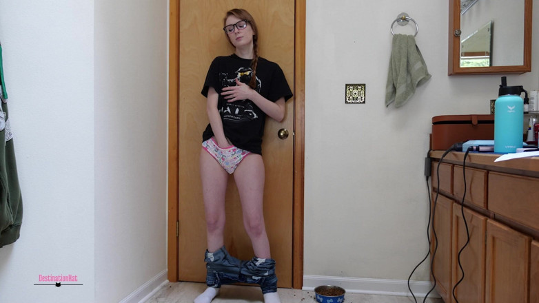 Destination Kat: Non Nude Emergency Masturbation