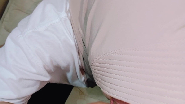 Asian girl videos: Las mujeres con hiyab son muy buenas para masturbarse.