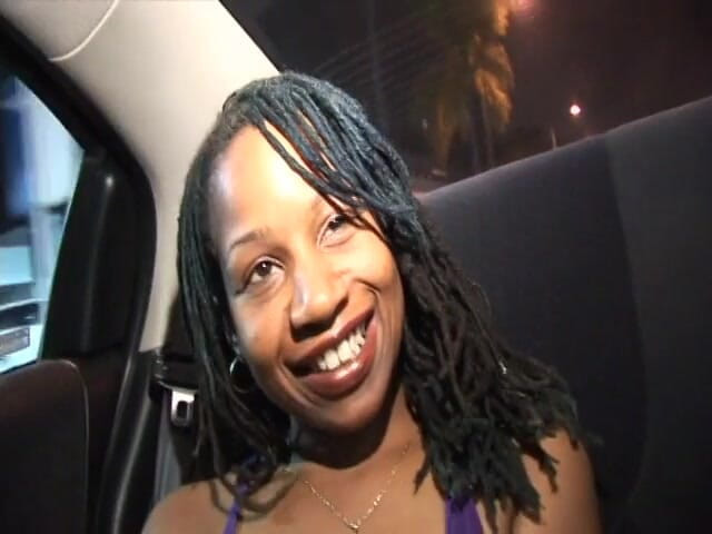 Cumming Soon: Hot coloured woman in violet gets her mouth full of...