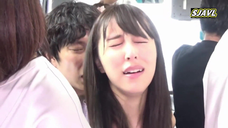 Studio JAV Launcher: 꽉 찬 버스에서 나를 누르는 유부녀 . - C