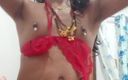 Nikita sharma: Schöne sexy transgender wechselt nippelpiercing-ring