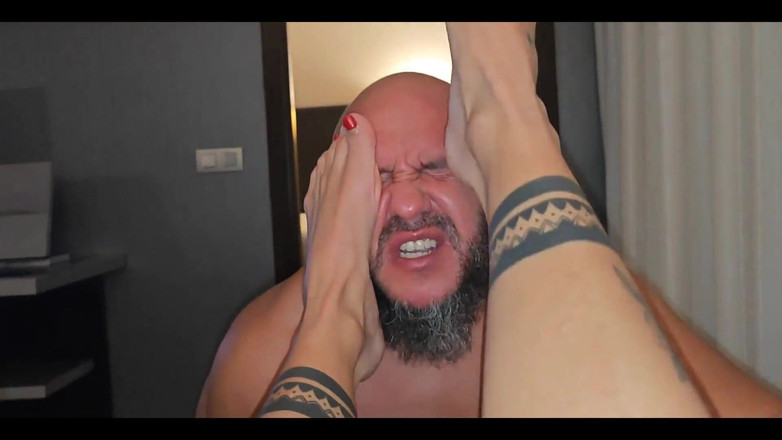 Danaxmuscles: 足交和重口味恋足癖