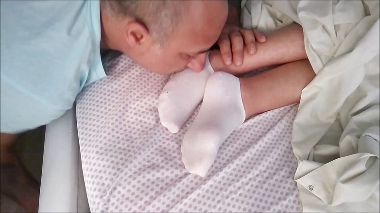 Goddess Lina: 女神lina的袜子射精