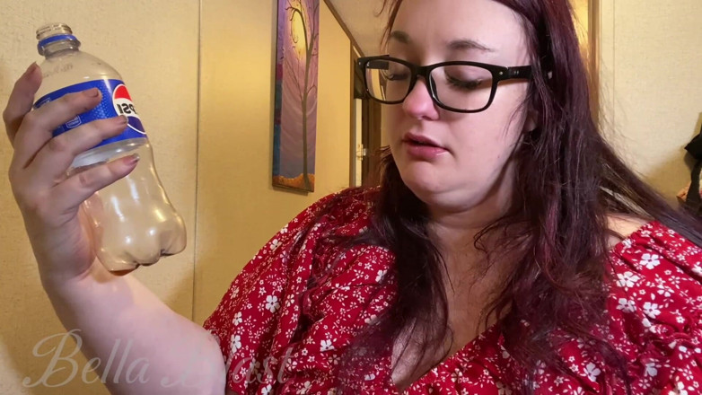 BellaBlast: Zblízka voyeurismus Gulp, Chug a Burp! Bella Blast