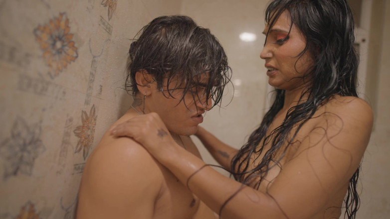 Khiladi69: I Went to Neighbor's House, Stepsister Was Taking a Bath