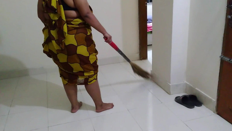 Aria Mia: Kamvali Moti Gand sexy hausfrau Ko Choda Aur Gand Fad...