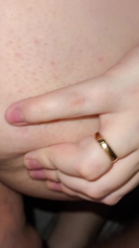 My Slutty Wife Loves Being Used by 2 Guys for a Lot of Sperm Inside Her Wet Cunt