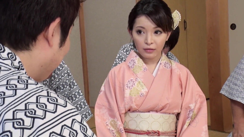 Caribbeancom: Japanese gangbang at the tea house