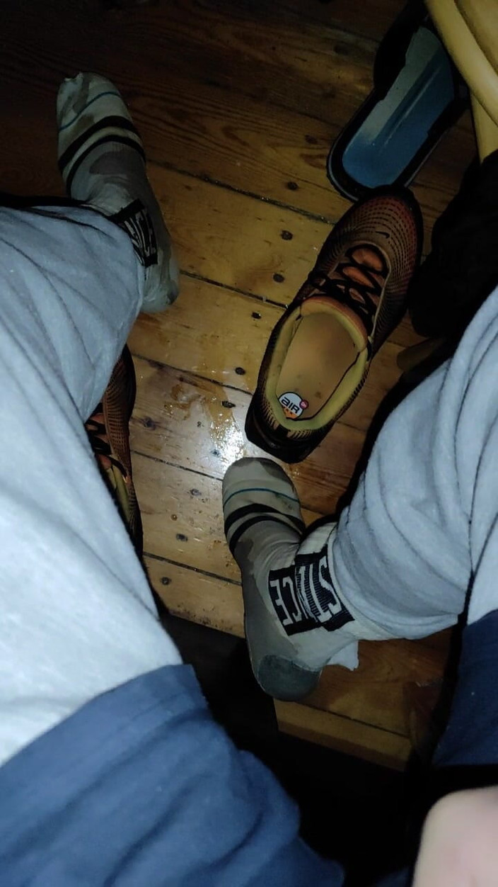 SmokedAlloy2: Dirtyjunkbro nu are nevoie de toaletă pentru a se pișa....