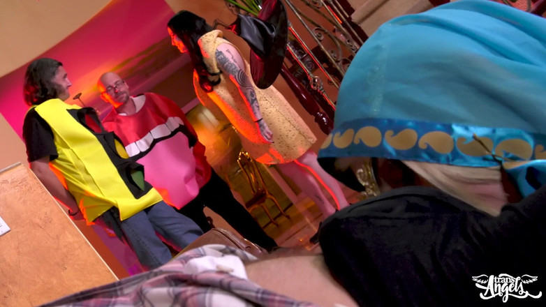 Trans Angels: 跨angels - 冰冷的兴奋和钻 - connor maguire，aubrey kate