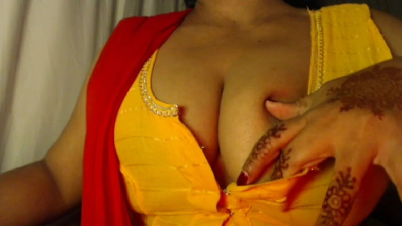 HotGirl21: Prsa Sexy Bradavky Sání.