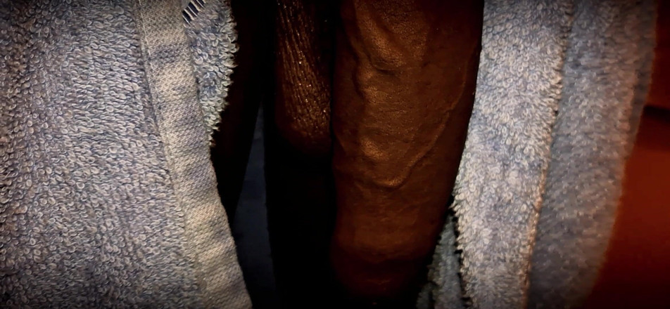 Chocolate Meat Stick: Soft nesestříhaný BBC zpomalený záběr zblízka