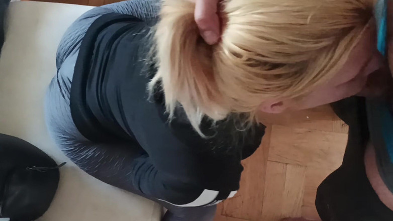 vuana: Lollipop avsugning och halsknull