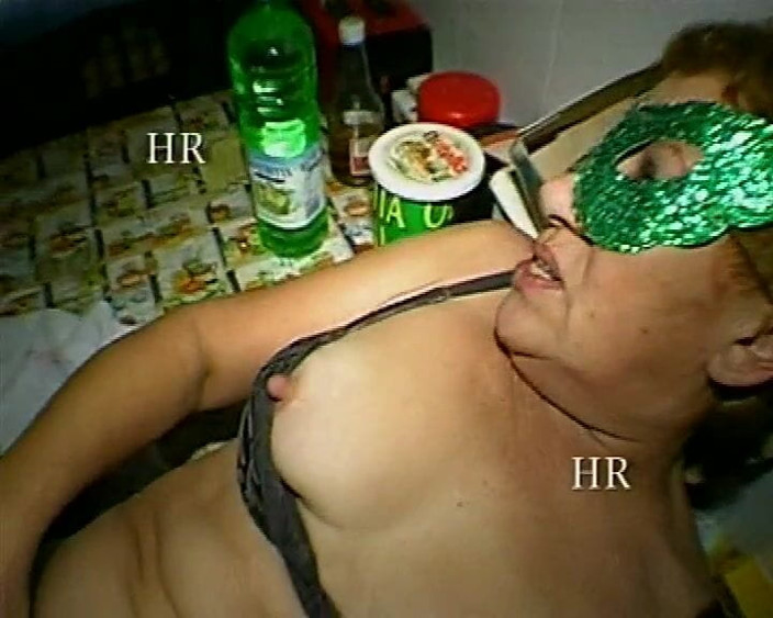 Hans Rolly: Nepublikované amatérské porno s 90. léta v domácnosti # 6