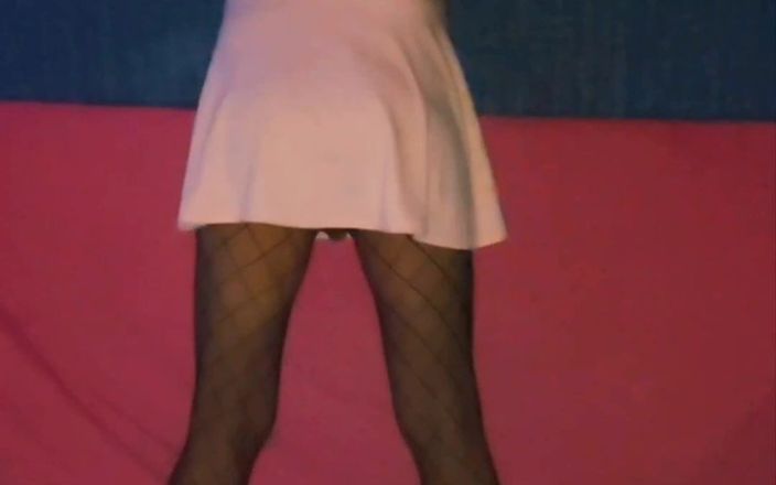 Lizzaal ZZ: My tiny pink sissy dress and pantyhose hoisting up my...