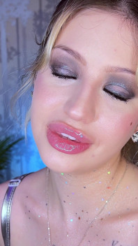 Lips Fetish Glitter Gloss Tease with My Plump Lips