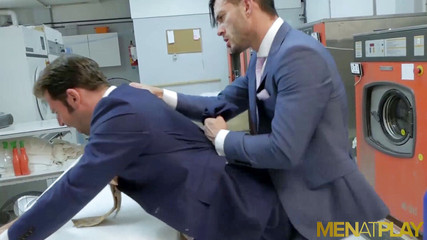 Menat Play: MENATPLAY - Hunk Andy Star dan Dario Beck membiakkan pantat tegar