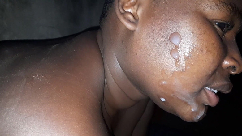 BMCs: Büyük yarakla en iyi zevki hissetmeyi seviyor