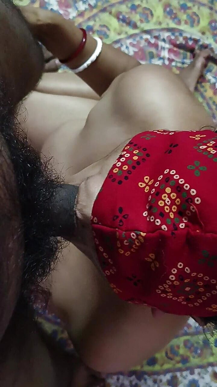 bengalihousewife: Bengalski gospodyni ssie przyjaciela męża Wielki kutas