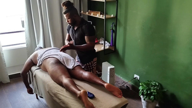 TheBlacKHunterr: Die Kamera zeichnet Masgem am Bären auf