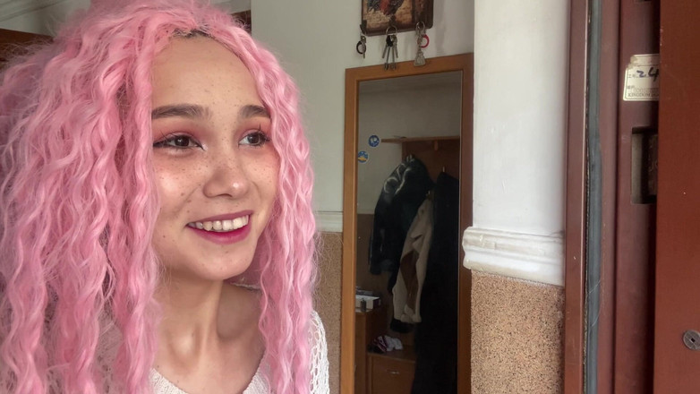 karina_lin: Трахаю друга у дворі