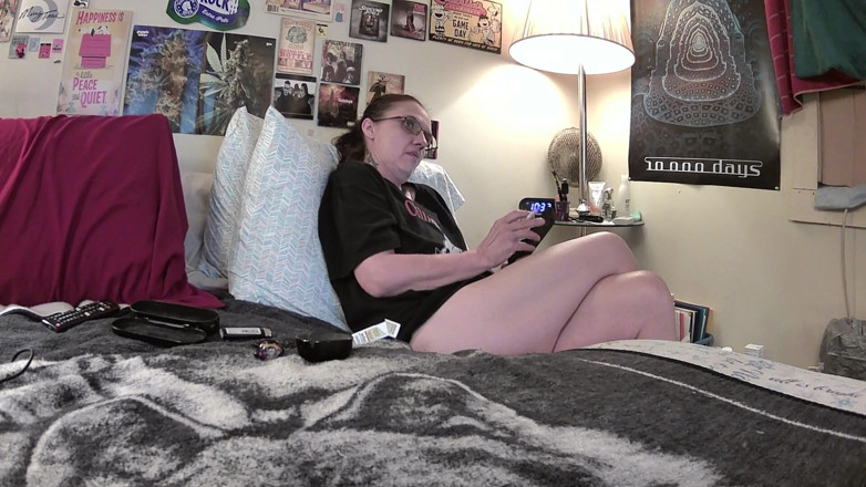Gh0st781: Mistress Starry ignores you