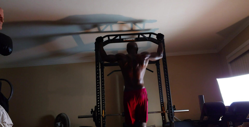 Hallelujah Johnson: प्रतिरोध प्रशिक्षण कसरत एकल