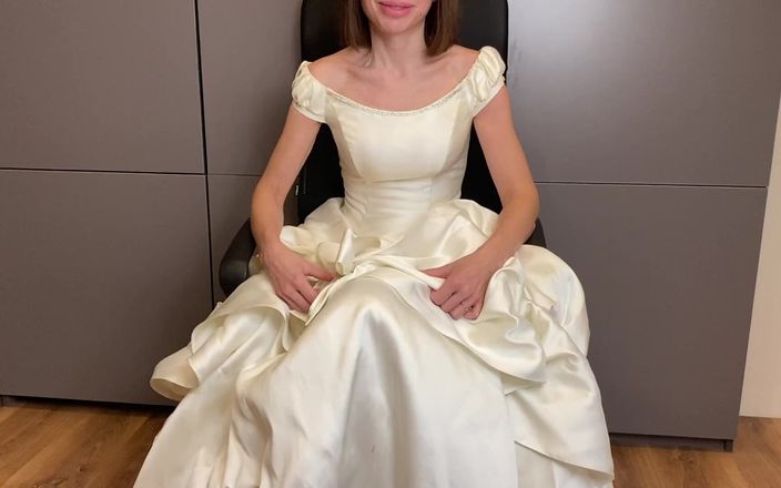 Mistress Mary: Pengantin seksi untuk suami cuckold. Hari ke-1