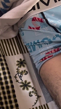 Första gången med rakt skägg rumskompis Stor kuk wow