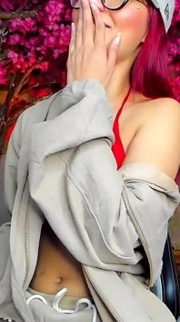 Play with My Vagina and Leave Me Wet and with Your Milk Inside