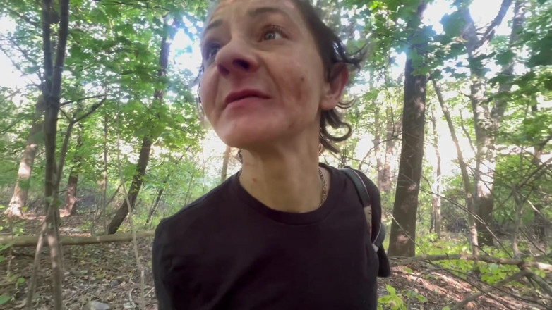 J13D75: Quick Suckin' Skank in the Woods