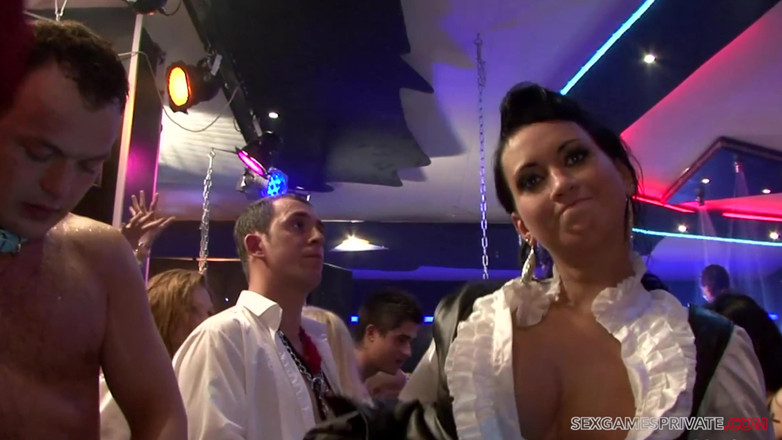 Czech Pornzone: Nasse fotzen-auktion vol.4