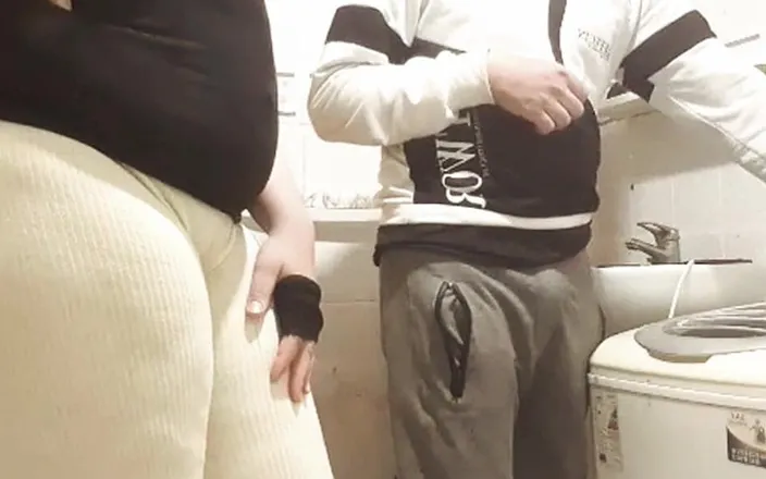 Nadia the big ass moroccan: The Arab Stepmother Calls the Washing Machine Repairman and Seduces...