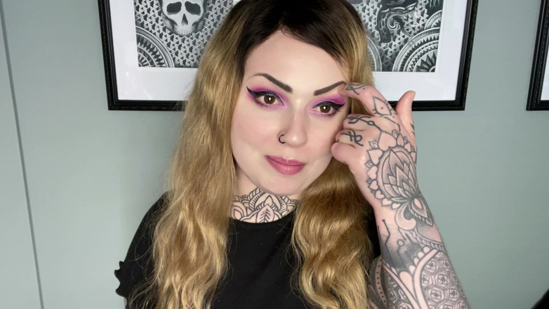 Miss Valentina: Sissy Operace s výměnou pohlaví