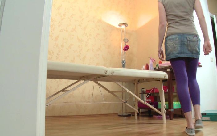 Pervy Studio: Kåta tonåringar knullas och sprutar
