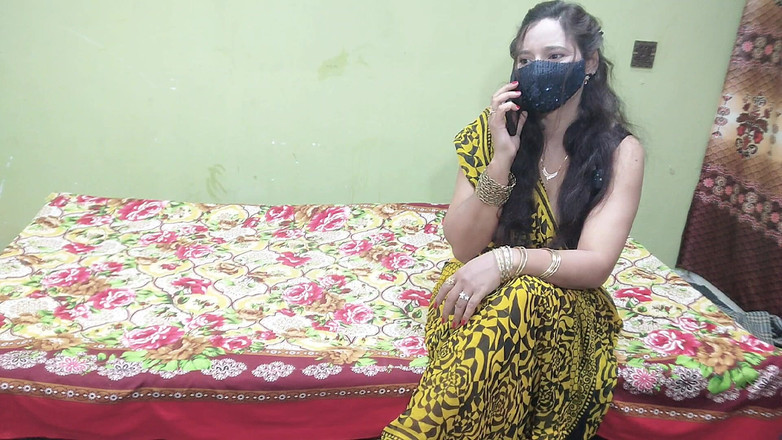 Pakistani CoupleX: Indická desi sexy tetička zavolala svého přítele domů a ošukala...