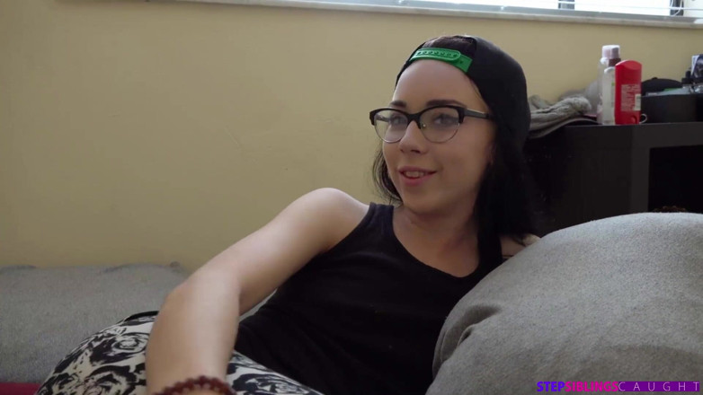 StepSiblings Caught: Mutual Attraction - S9:e10