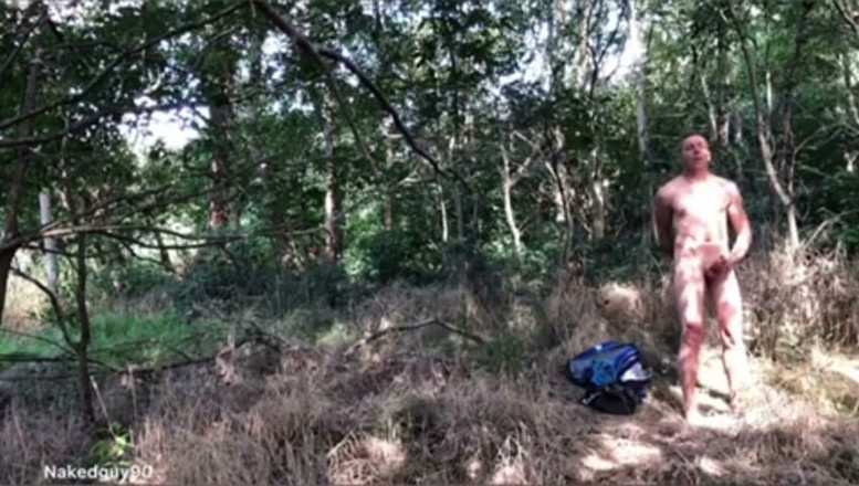 benssocken: Naked Dude Cruisung in the Woods