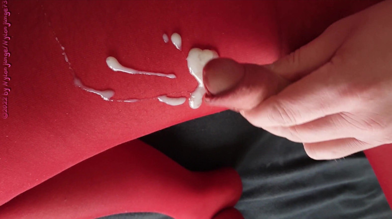 Carmen_Nylonjunge: Nylonjunge loves the red pantyhose 2 ** Masturbation **
