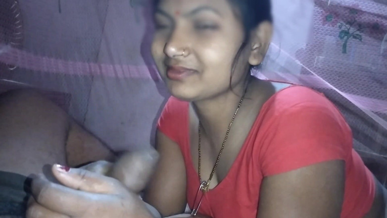 Shyam bharosh: 입에 오줌 싸고 목욕을 즐기는 인도 바비