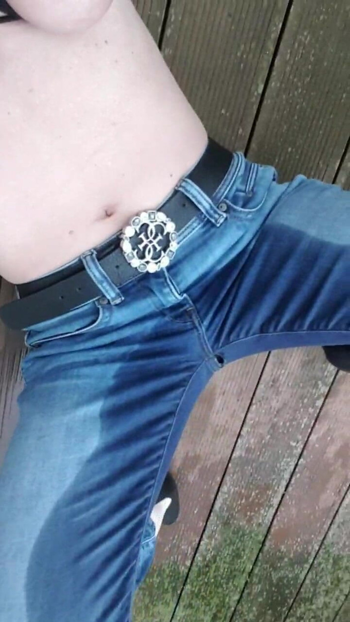 JulieEroticDress: Pancutan mani dalam Seluar Jeans