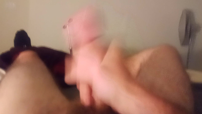 Chadilac: Titta på min kuk här