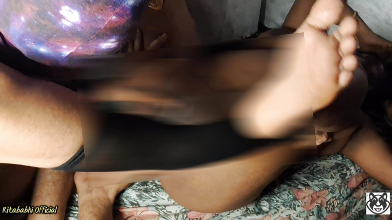 Villagepornx: Istri sange dientot habis-habisan sampai mengerang keenakan