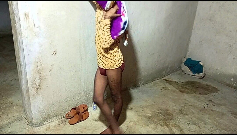 Indian Hijraji: भारतीय कॉलेज लड़के ने अपने पड़ोसी किन्नर के साथ सेक्स करने में मज़ा लिया - हिंदी फिल्म