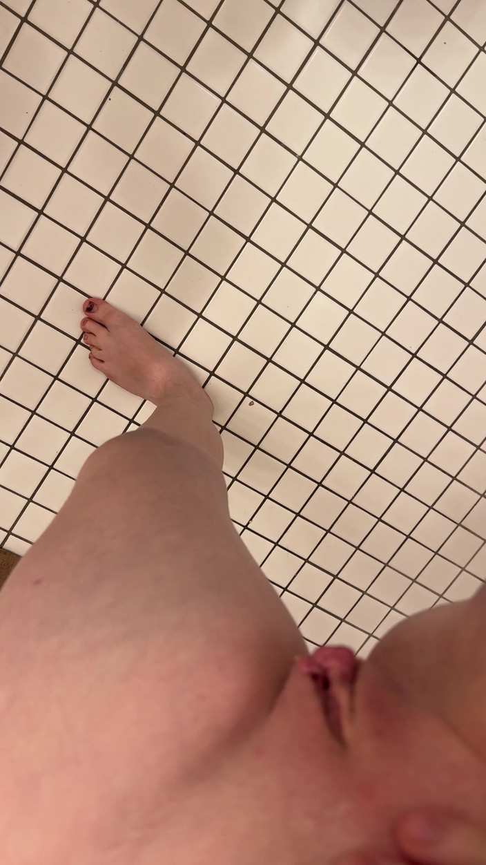 SweetLucy96: Dimanjakan di bilik mandi